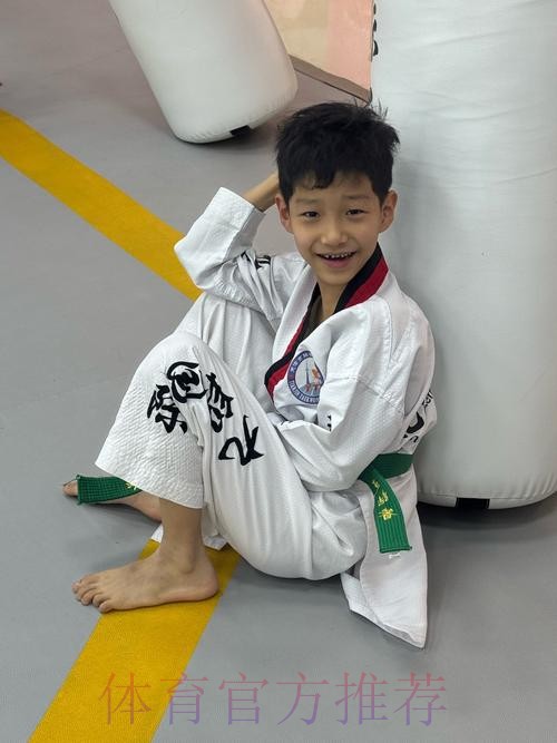 中国跆拳道队冬训 男队员全是00后 中国跆拳道队冬训 男队员全是00后